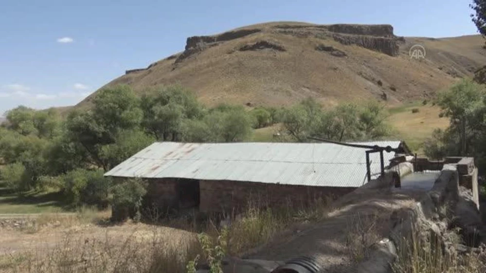 Malakanlardan kalan su değirmenleri asırlardır Karslıların hizmetinde